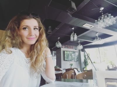 alagozovska's profile picture. no bio