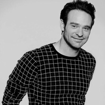 Compte source français sur l'acteur Charlie Cox,connu pour son rôle dans la série Netflix Daredevil |French account on the actor Charlie Cox  Admin: @ashvngers