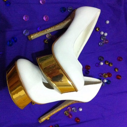 DeRohanShoes's profile picture. Handmade Embellised Shoes 
https://t.co/NgEqQit4CK