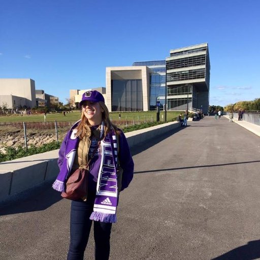 @WalkerSands account director focused on enterprise software and professional services tech. @MedillSchool alumna. Music lover. Constant reader. CHI--SEA