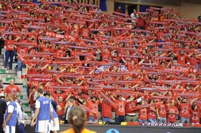 Seguidor del Ucam Murcia CB y del Real Murcia CF. Amo mi tierra.