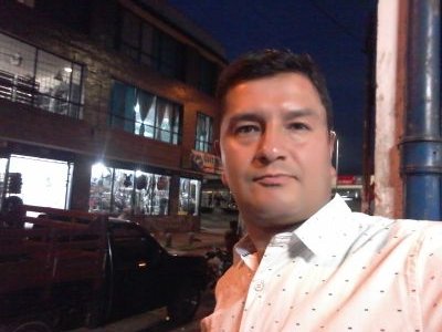 desVarenas's profile picture. Tecnico . Asesor .El respeto a la vida, odio la maldad y la injusticia .
'No se puede tener feliz a todos pero intentarlo es un buen comienzo'