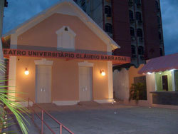 Twitter oficial do Teatro Universitário Cláudio Barradas.