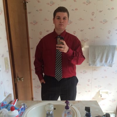 EliDeranger's profile picture. 17 chasing the dream of being a firefighter🔥