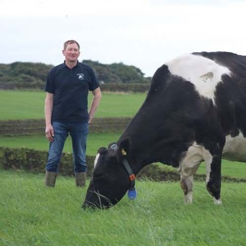 Allan and Susan Throup and family farming Pedigree Holsteins and a flock 350 ewes, 460 acres in beautiful Yorkshire