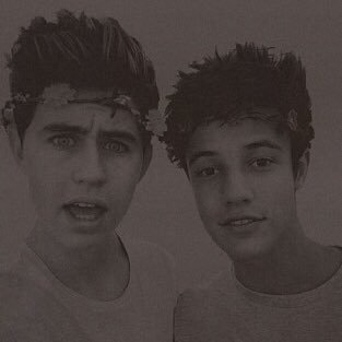 capas_fanfics's profile picture. 🌟🌟Pedidos pela DM 🌟🌟 3 dias para entregar 🌟🌟 Ajudem a divulgar o nosso trabalho 🌟🌟