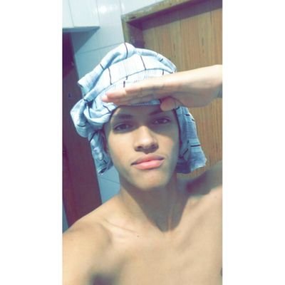 Ser normal? Que graça tem isso? 👻👻🤖