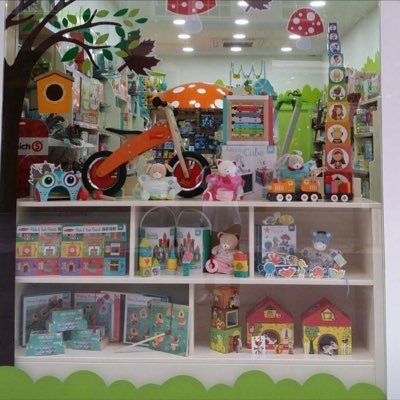 unpaisdecuentos's profile picture. Un País de Cuentos gestiona la franquicia #EurekakidsCáceres. #Jugueteseducativos y didácticos para ayudar al niño a su desarrollo mental, motor y emocional.