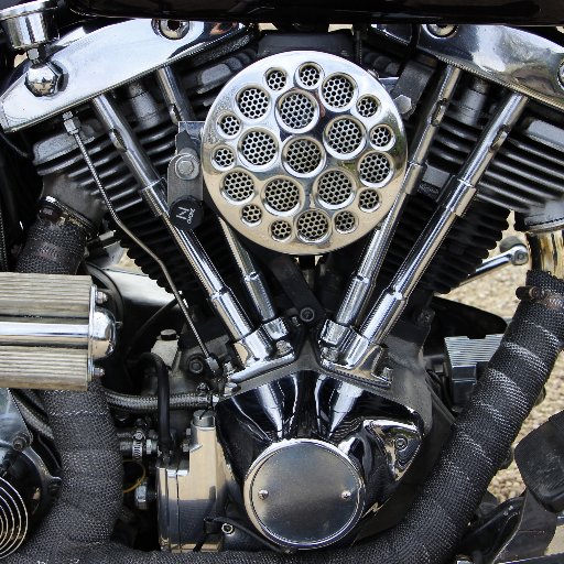 Construction, Customizing et Préparation moto; made in France: built to ride