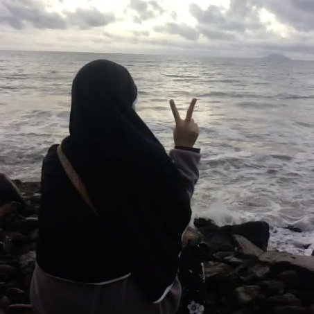 Lutfianasdt's profile picture. Assalamualaikum :)
Physics Education '15
Man Jadda Wa jada !!