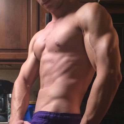 NameTrainer's profile picture. Twenty years old and normally 192lbs. Currently bodybuilding and living healthy on my own. Looking for a coach or sponsor to help me start competing again.