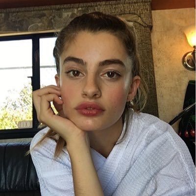 1950sIouis's profile picture. totally awkward random