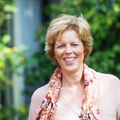EllenMouthaan's profile picture. Makelen is het leukste vak dat er bestaat! Elk huis verkopen met een persoonlijk actie plan. Aankoopbegeleiding. Moeder van 2 fantastsche dochters van 16 en 21