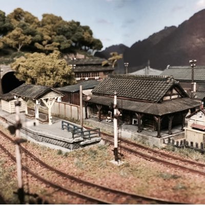 はやまさ鉄道 Nゲージレイアウト 渓上里村 は収納 運搬がしやすいように楽器用のエフェクターボードを利用して作りました ジオラマ レイアウト Nゲージ Nゲージレイアウト 鉄道模型 T Co Wh0oclueqc