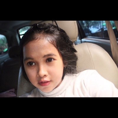 emipjr's profile picture. 