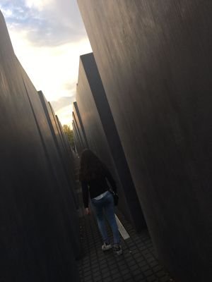 AylinnSmilee's profile picture. 15 years old.|
Here to support @SamiSlimani.