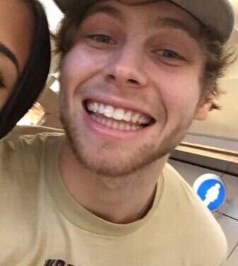 5sosftpizzaa's profile picture. Voy por las buenas vibras.