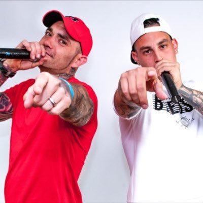 we are a 2 man family that make up rytesize! we are Mc's and are grafting like no other! we do drum and bass, U.K garage to hip hop/rap! we have our own studio!