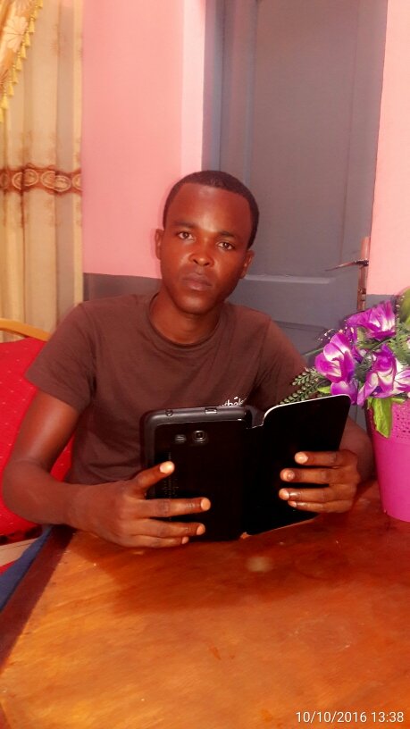 2014issacka's profile picture. 