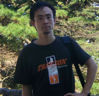 互联网从业者,羽毛球混子,一个不折不扣的边缘人