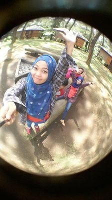 indyraka's profile picture. 