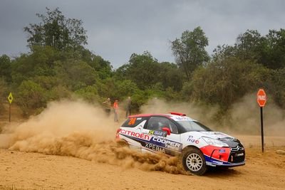 Equipo que compite en la categoria R3 del RallyMobil con los pilotos Tomás Etcheverry, Andrés Margozzini y Germán Lyon

Citroën Cooper tires Xperia Infinita