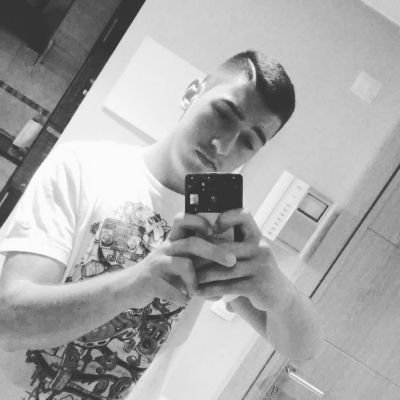 liluskater15's profile picture. 