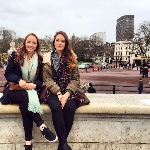 2 Irish bestfriends! Beauty fashion and lifestyle bloggers who love having lots of adventures!