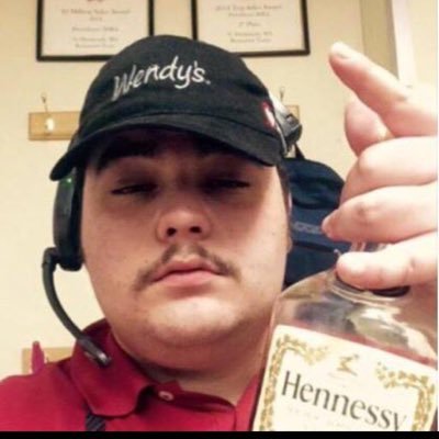 Hihello143's profile picture. 