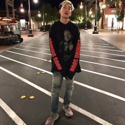 This is a fan account make sure to follow @RiceGum and @AfroGum make sure to follow me for a follow from me! 🍚