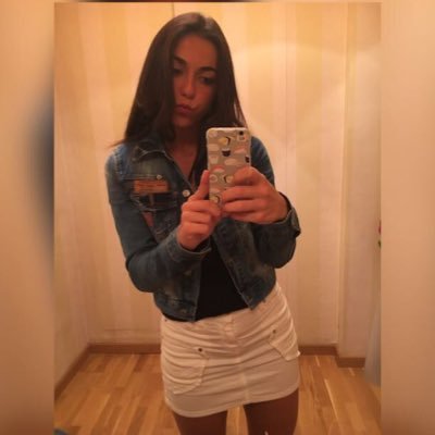 Solo deja que hable tu cueeerpo. Estudiante de Odontología en la UV. //PAUL NEWMAN