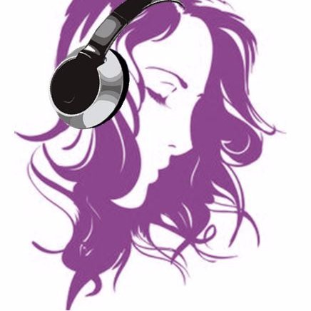 Streamer 30% rubia.
Amante de la buena vida con nocturnidad y alevosía.
Portadora de bacterias asesinas.