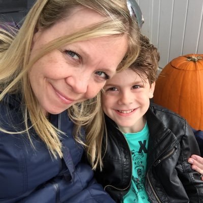 robinmastersrox's profile picture. Elementary Teacher with TDSB ; enjoy fashion, fun, friends, banter & debate and most especially ~ my boys!💞