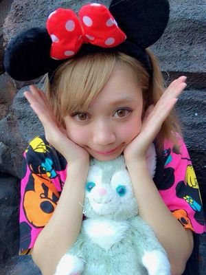 DisneyFlow's profile picture. fashion