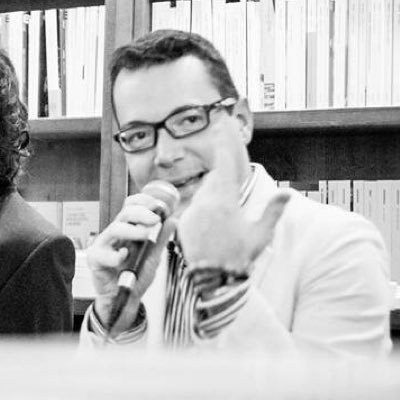 AlbertoRosa22's profile picture. rendo semplici cose che semplici non sono, per equilibristi che equilibrio non hanno. scrivo, viaggio, leggo, corro, cucino e rido un sacco. e ho un blog: