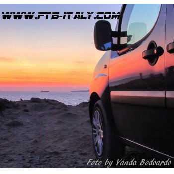 SIAMO UN 'AZIENDA DI VENDITA ACCESSORI AUTO MOTO TUNING VENDIAMO IN LOCO ED ON-LINE GRAZIE PER IL TUO INTERESSE