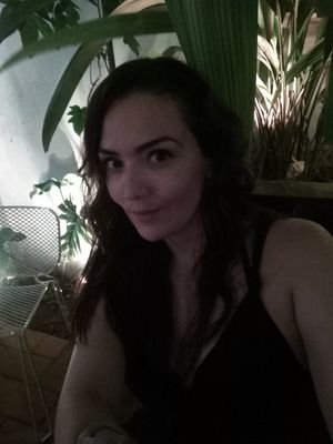 nonnieta's profile picture. 