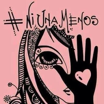 Feminista, socialista, Socióloga. Trabajo fuera y dentro del hogar. Me interesa la política y aportar a esa tan anhelada igualdad entre mujeres y hombres.