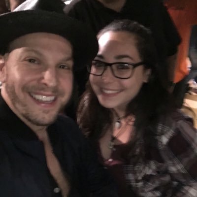 viccayyy's profile picture. I don't know how to scat, but I love jazz • tottenville marching band