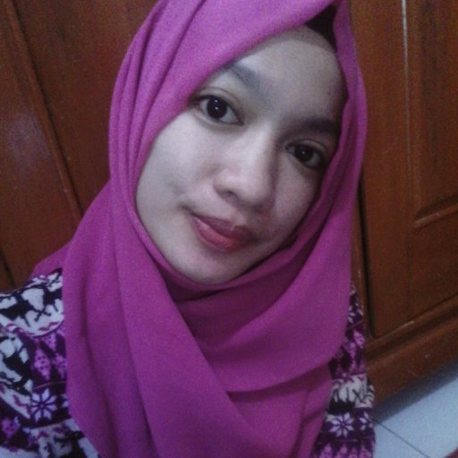 Indonesian | English Department Siliwangi University | Madridista | Badminton | Love cats |