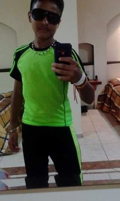 Hola soy Emilio 😎✌me gusta la musica🎧 soy un fan.. de you tube 😎
me gusta tocar guitarra y bateria #principiante
soy un gamer..