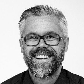 Creative, Strategist, Troublemaker, Augmented and Virtual Reality Enthusiast. Client Service Director @pubpxp #VR #AR #AI #DataDriven