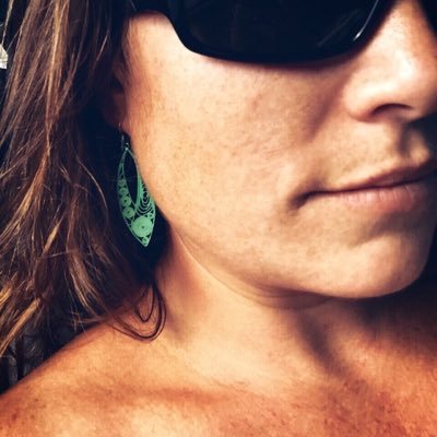 flowerrchild143's profile picture. Virgo. Artist. DentalHygienist. BeachBum. GreenThumb. AnimalLover. CapitalsJunkie. HappyCamper. {ℓιѴɛ нɛαѴʏ, ραcκ ℓιɢнт}