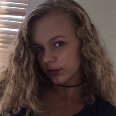 RoomsoesRomy's profile picture. 