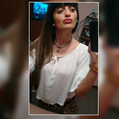 BelBarneche3's profile picture. Libertad de querernos sin saber que va a pasar..