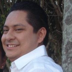 Me gusta el buen futbol, la historia y las matemáticas . El cine de culto y la buena musica. Arquitecto digital. Nacido en Las Choapas, Ver.