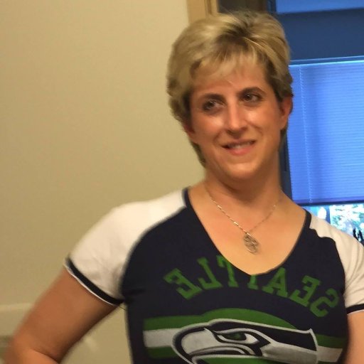 Formerly Elise Daniel. @RiceUniversity alumna living in Seattle. Work in social media @UW. Love NFL football, Sonics, Rockets, ’Stros & the Who. Cancer survivor