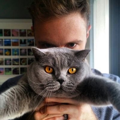 It's 2017 and having a twitter account for your cat is a perfectly normal thing to do. What an age!
Insta: @astrovscosmo
Human Twitter & Insta: @rowanjones_