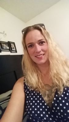 Mom, social worker, Independent Scentsy Consultant, sports lover