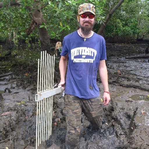 🏳️‍🌈✊🏿🤘 he/him

Blue carbon geek. 

Talk to me about🌱mangroves 🏞rivers & 🐟fish.

Personal account.